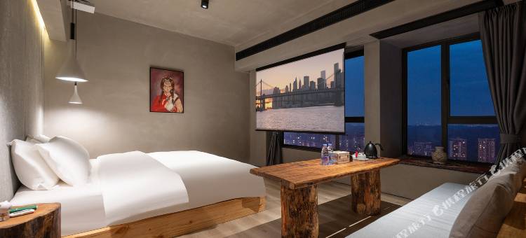 泥木·SKY CITY HOTEL(乐山高铁世豪广场店)图片