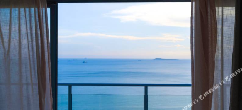 三亚石里民宿(三亚湾椰梦长廊店)图片