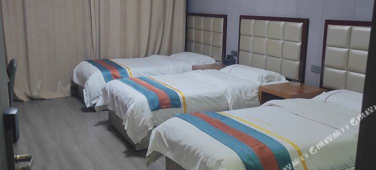 金巴黎快捷宾馆(双鸭山三马路店)图片