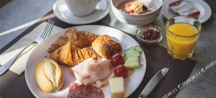 定制酒店-斯坦斯南(Tailormade Hotel Stans SÜD)图片