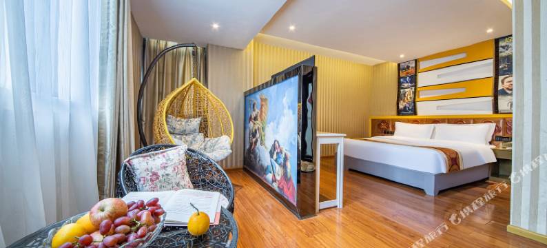 爱丽斯优迪酒店(都匀西山大桥石板古街店)图片