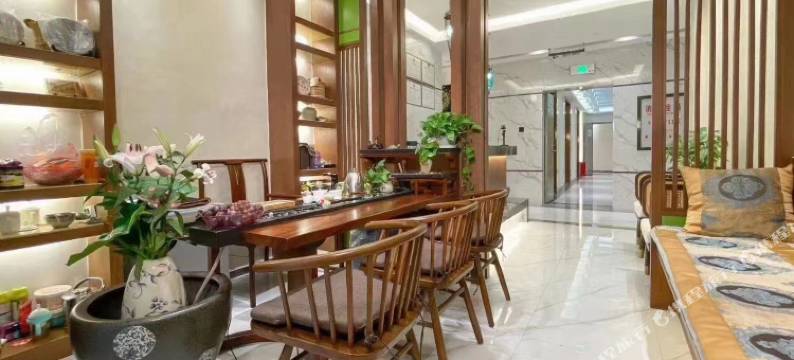 西双版纳景洪境悦微澜高层观景民宿(告庄星光夜市店)图片