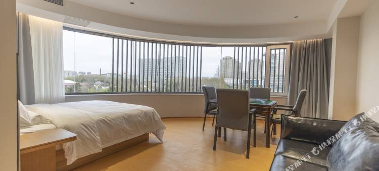 素柏·云酒店(东港市府店)图片