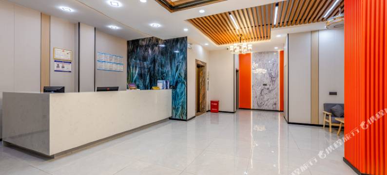 三亚步步发酒店(海棠湾林旺夜市店)图片