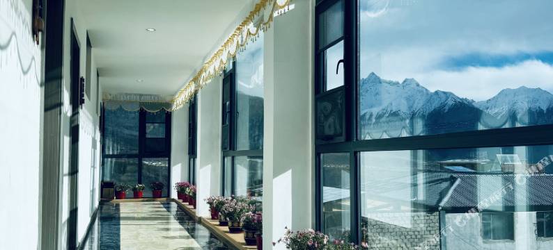 花田间观景民宿图片