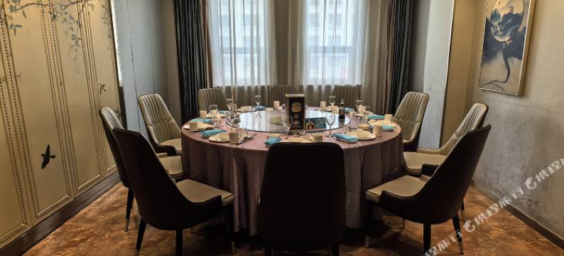 鄂尔多斯蓝洋林顿商务酒店图片