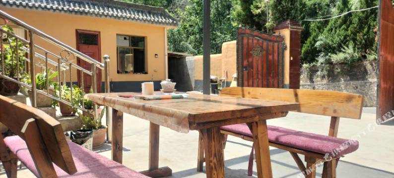 宕昌半山秋民宿图片