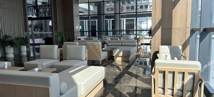 湾区基地商务酒店图片