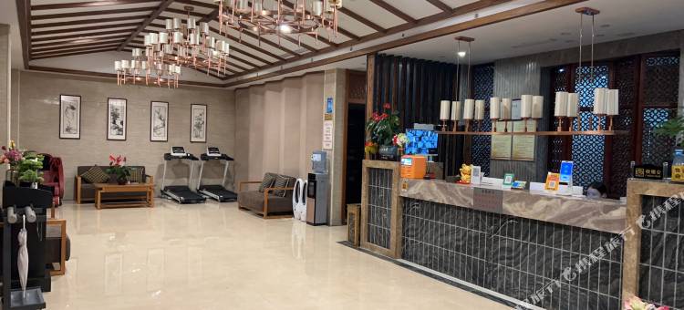 兴义侨富酒店(万峰林机场高铁南站店)图片