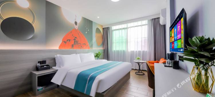 滨江假日智能酒店(吉安火车站贸易广场店)图片