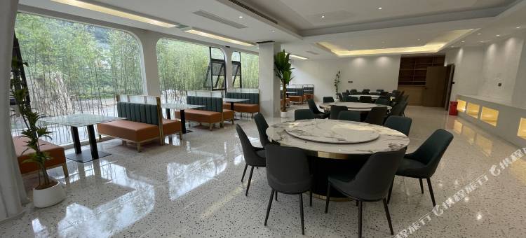 阿坝县尊享净土酒店图片