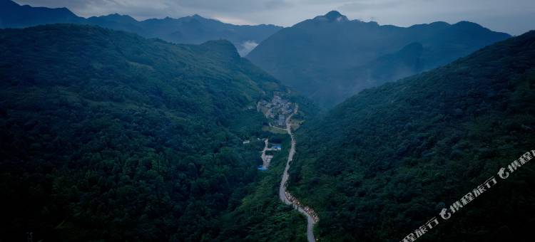 华蓥红岩十里芳菲美村图片