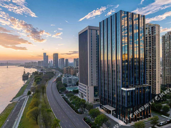 季枫国际酒店(宜昌三峡游客中心万达店)