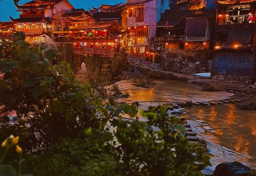 Floral Hotel Huaxi Yihao Meisu Hotel Overview