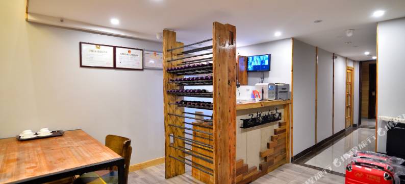 卓悦轻奢酒店(昆明同德广场店)图片