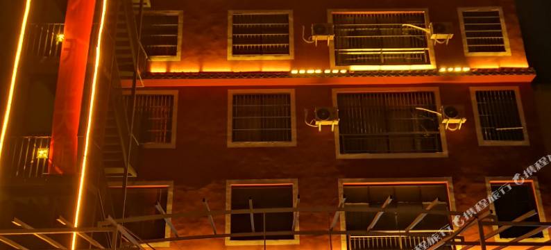 鲁甸好久不见花园酒店图片