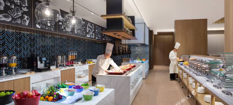 贵阳观山湖万枫酒店(会展城店)图片