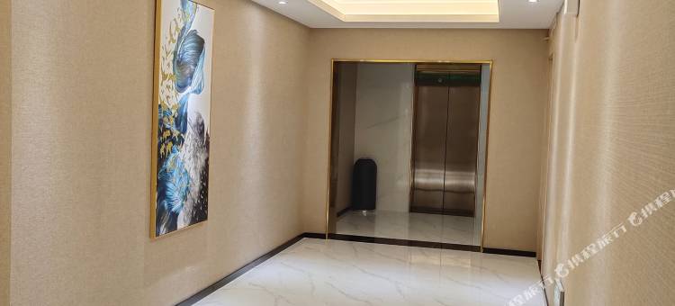 悦莎酒店(西安大雁塔小寨地铁站店)图片