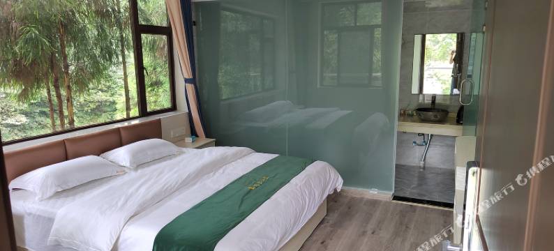 天台山萤火虫山庄图片