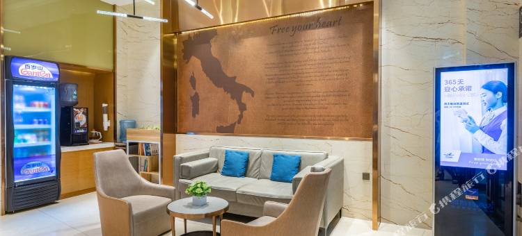 雅斯特酒店(玉林银丰中药港大润发店)图片