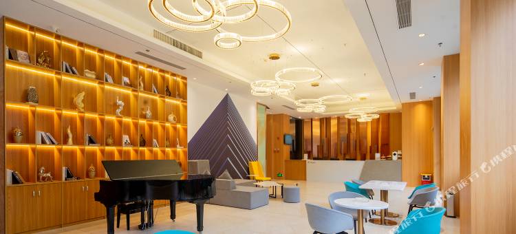 潮漫酒店(佛山文华北路朝安地铁站店)图片