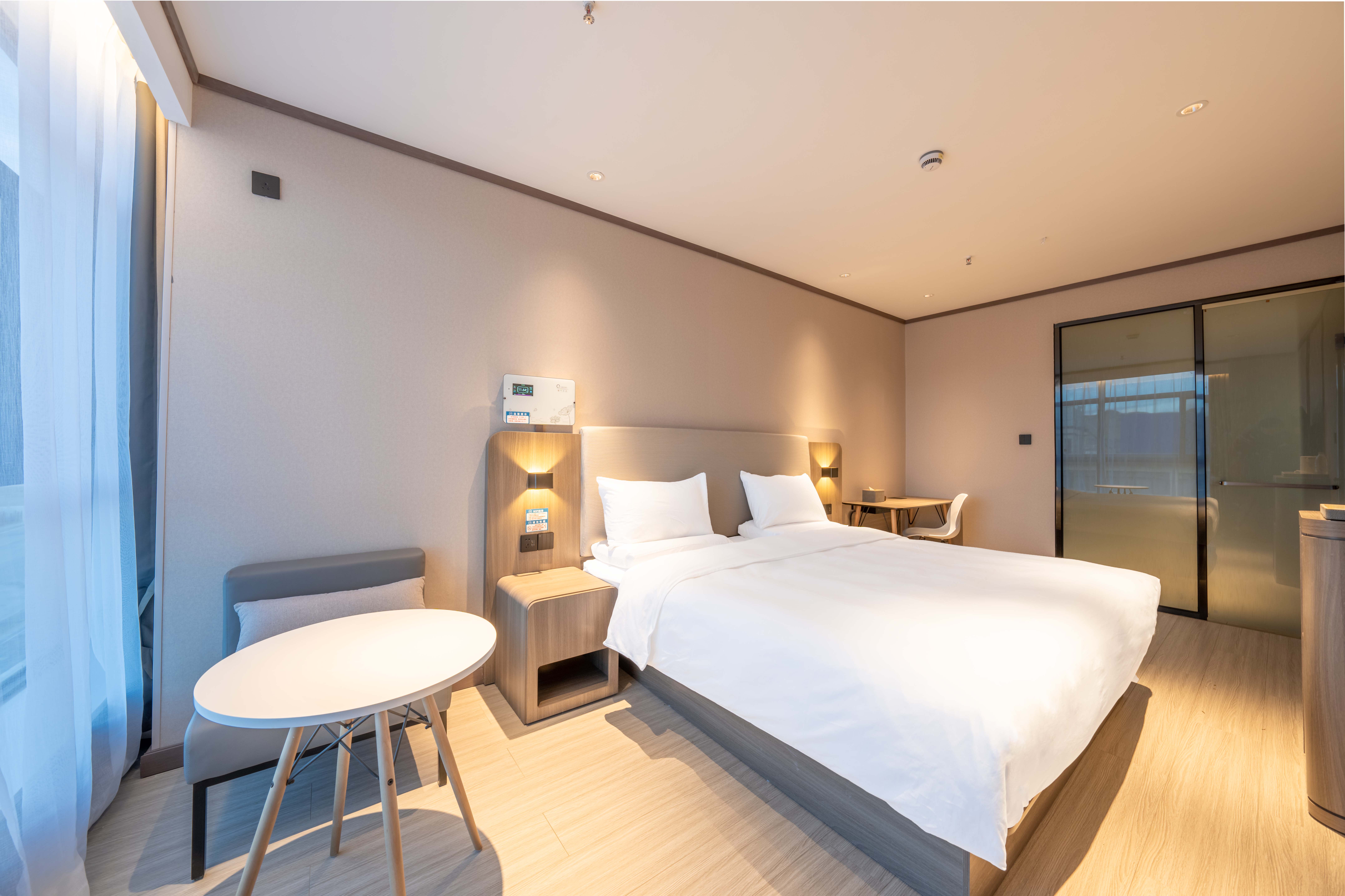 HanTing Hotel (Ngari Coqen)Over view