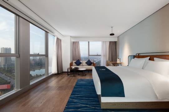 宜尚酒店(长沙望城区政府斑马湖店)图片