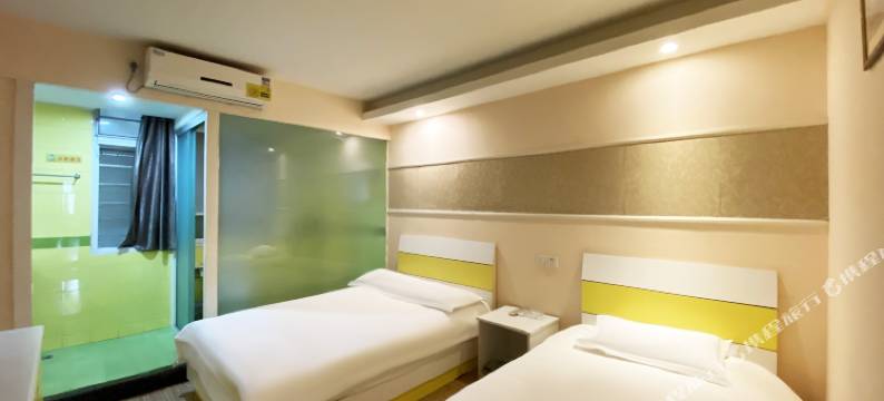 九九聚家商务宾馆(南京站红山动物园店)图片