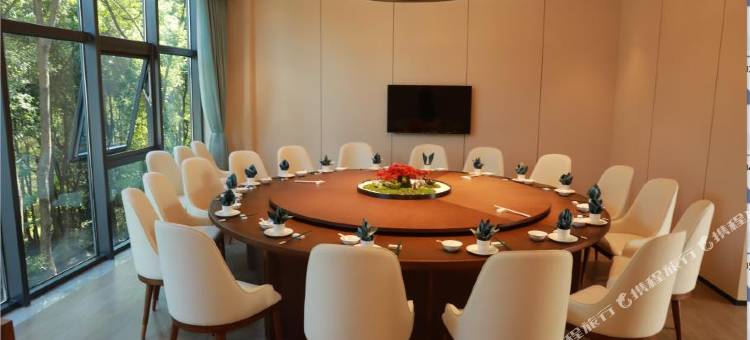 随县林泉山居酒店图片