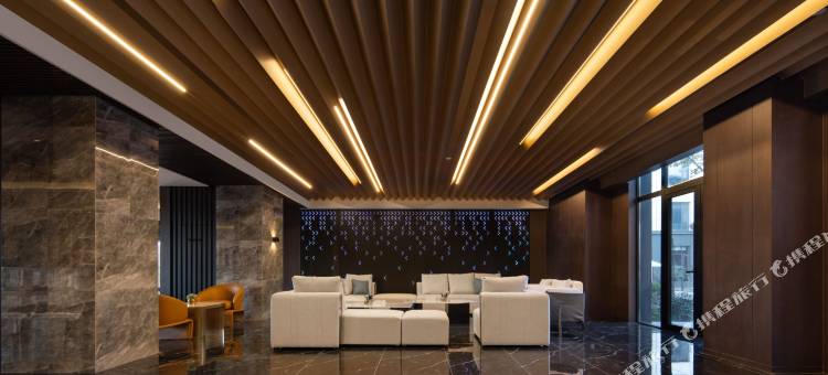 乔治莫兰迪酒店(潍坊寒亭高铁北站店)图片