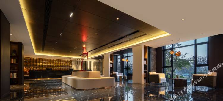 乔治莫兰迪酒店(潍坊寒亭高铁北站店)图片