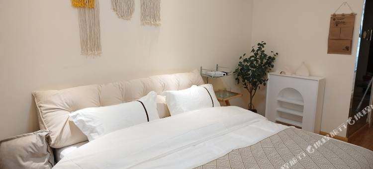 橙柿星空民宿(石狮世茂摩天城店)图片