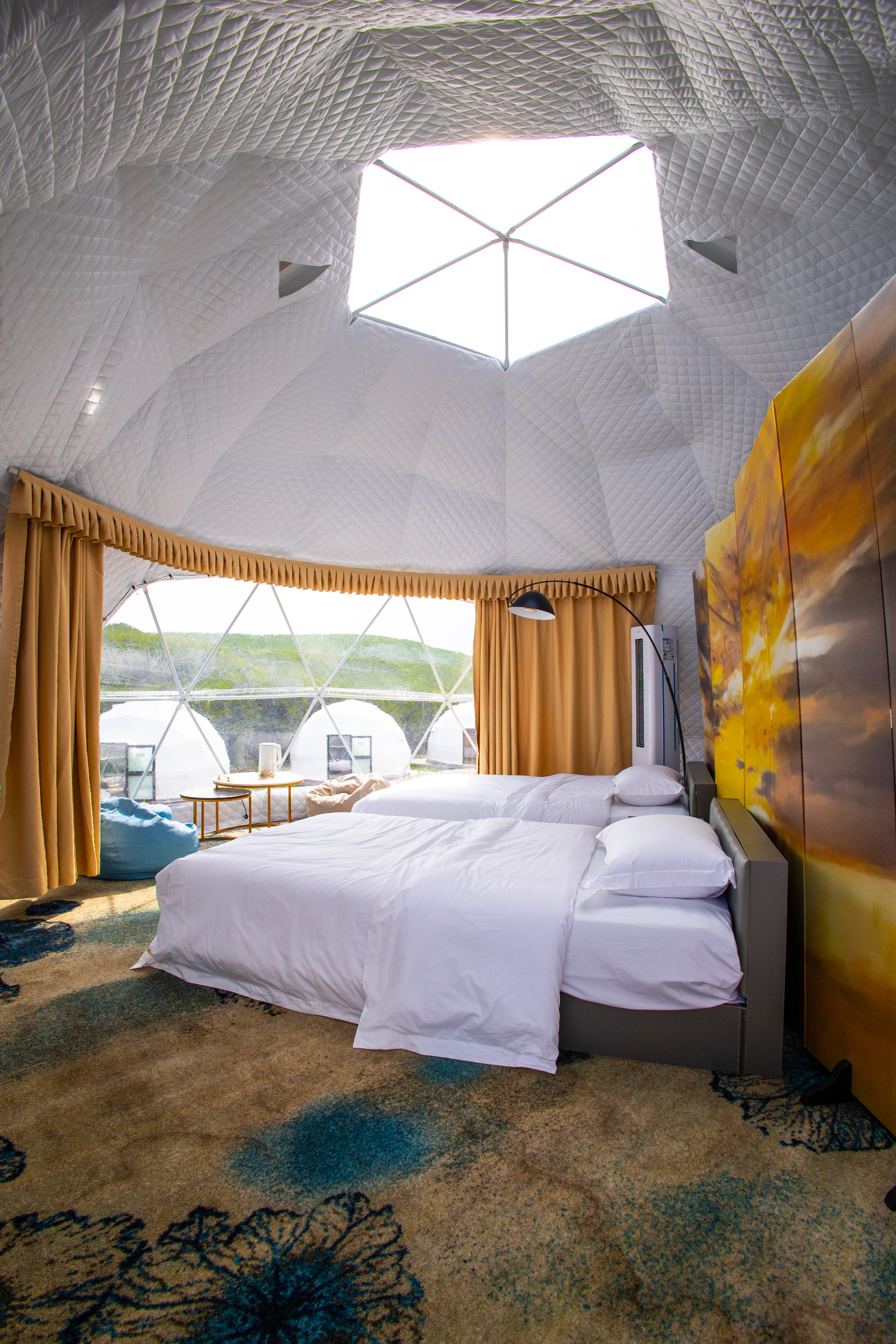 Niluk Baili Painting House Star Camp Over view