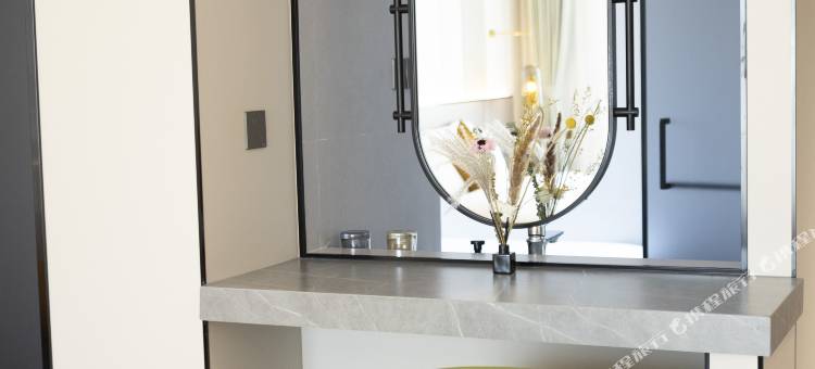 镜泊湖镜水·茉里酒店图片