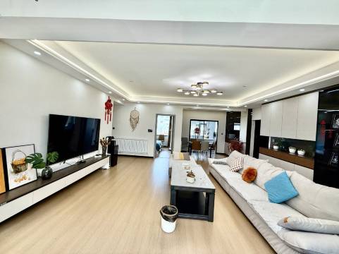 香格里拉橘红民宿图片