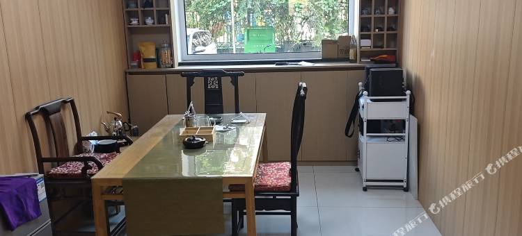 丹东伴江晓筑酒店式民宿(鸭绿江断桥店)图片