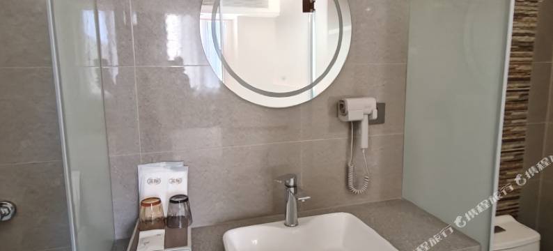 龙猫酒店(春熙路红星桥地铁站店)图片