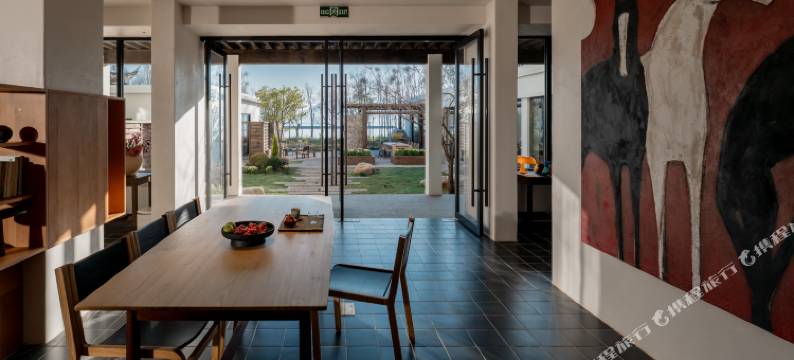 大理溪游纪海景民宿(洱海S湾生态廊道店)图片