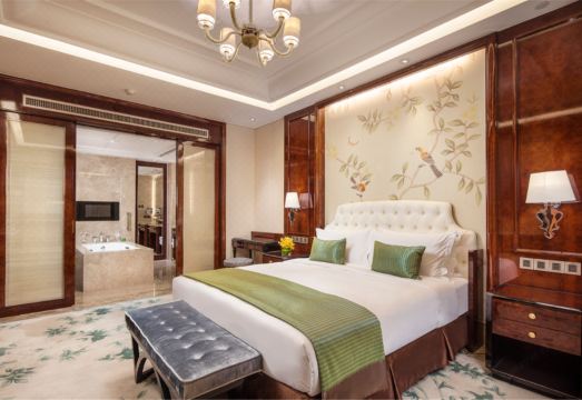 Ramada Plaza by Wyndham Kunshan Qiandeng Hotel Overview