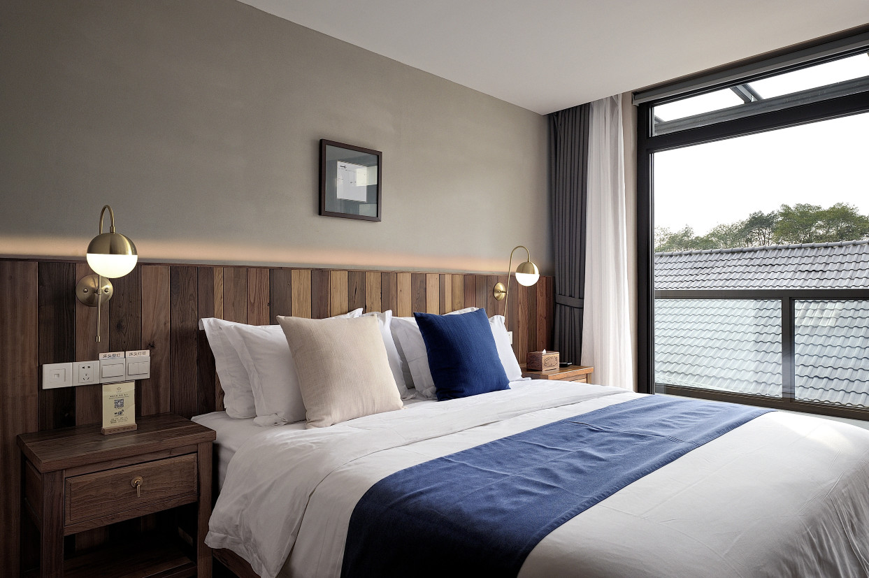 Golden Phoenix Wutongyuan Guesthouse Hotel Overview