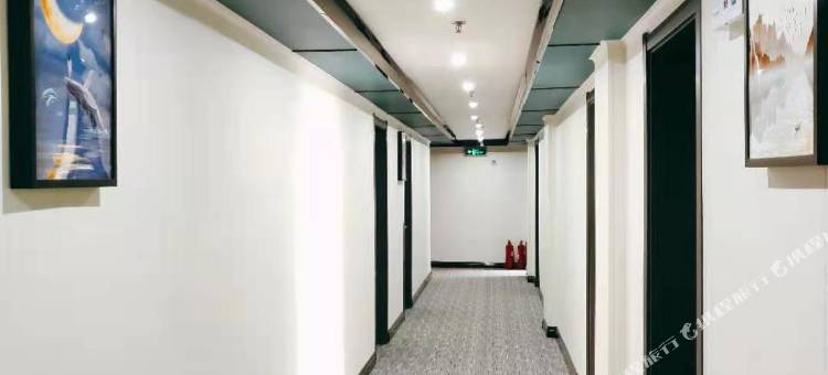 如家派柏·云酒店(青岛海水浴场中山公园地铁站店)图片