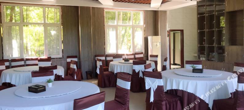 三角山星云山庄图片