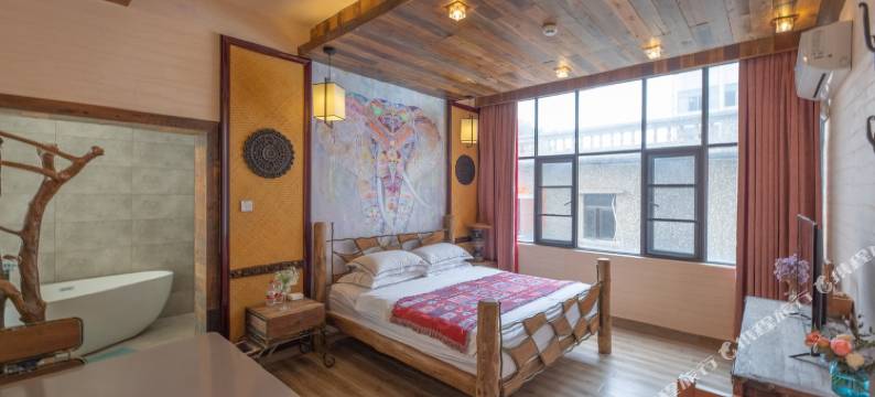 深圳船奇民宿(金沙路分店)图片