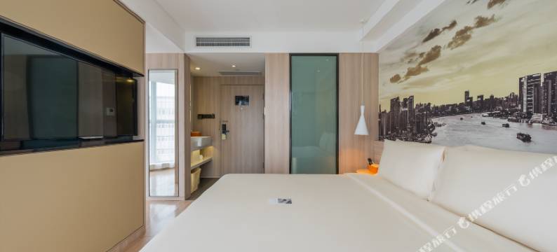 亚轻x酒店(上海同济医院新村路地铁站店)图片