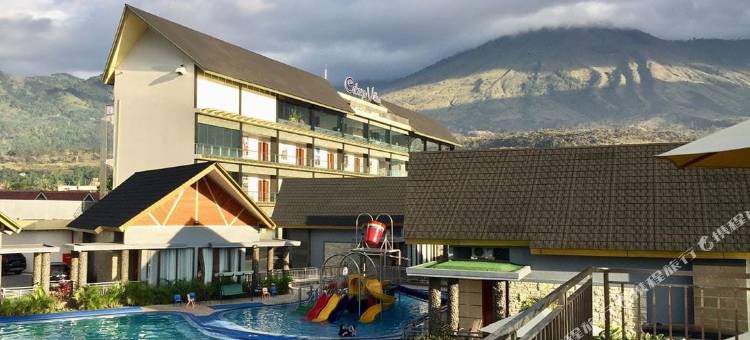 加鲁特卡哈亚别墅(Cahaya Villa Garut)图片