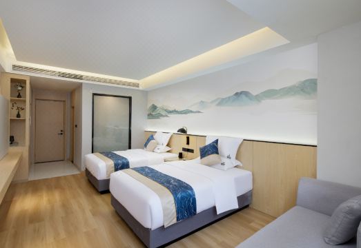 Weijia • Langyu Hotel (Xichang Torch Plaza Haihe Tianjie Branch) Hotel Overview