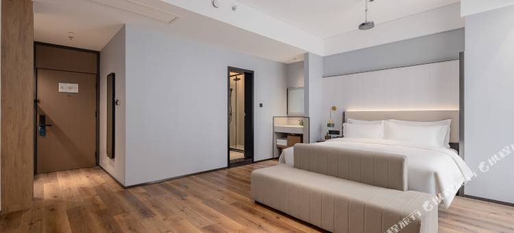 艺龙万国酒店(济南火车站北广场K88名泉广场店)图片