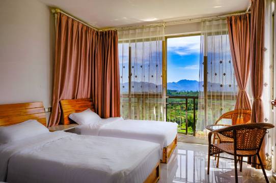 磐安金石山庄(乌石村店)