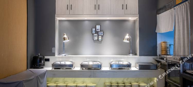 望山栖轻奢酒店(重庆欢乐谷光环购物公园店)图片