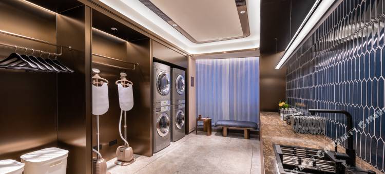 南通文峰广场桔子水晶酒店图片